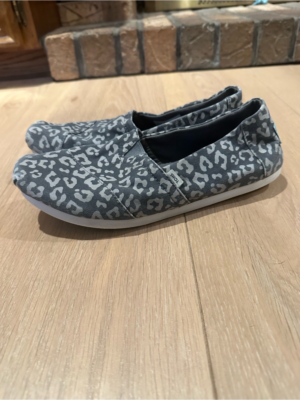 Toms Grey Leopard Canvas Slip-On Flats
